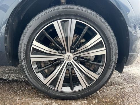 Certified 2023 Volvo XC60 B5 Plus w/ Climate Package image 12