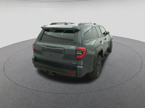 New 2026 Toyota 4Runner SR5 image 8