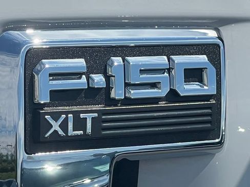 Used 2022 Ford F150 XLT w/ Equipment Group 302A High AWD/4WD image 2