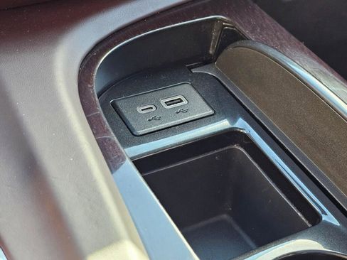 Certified 2023 Cadillac Escalade ESV Sport Platinum w/ LPO, ONYX Package image 41