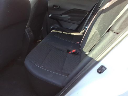 Used 2023 Nissan Kicks SV image 9