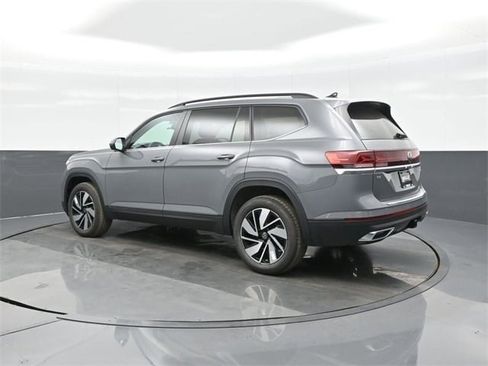 New 2026 Volkswagen Atlas SE image 5