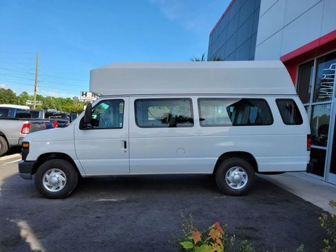 Used 2011 Ford E-350 and Econoline 350 Extended Super Duty w/ PWR Group RWD image 7