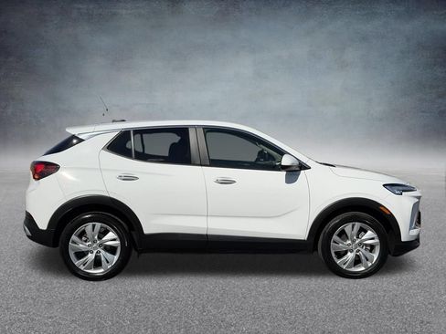 Used 2025 Buick Encore GX Preferred FWD image 2