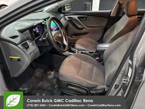 Used 2014 Hyundai Elantra SE FWD image 11