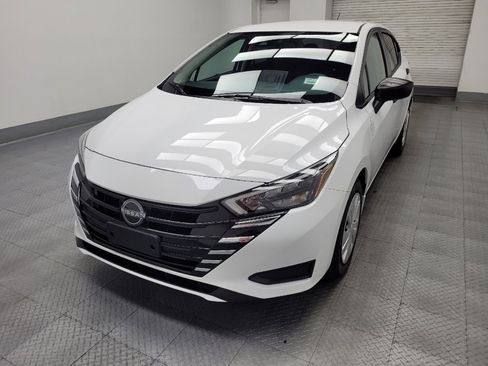 Used 2025 Nissan Versa S w/ Trunk Package FWD image 15
