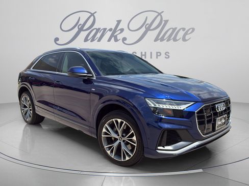 Used 2023 Audi Q8 Premium Plus AWD/4WD image 8