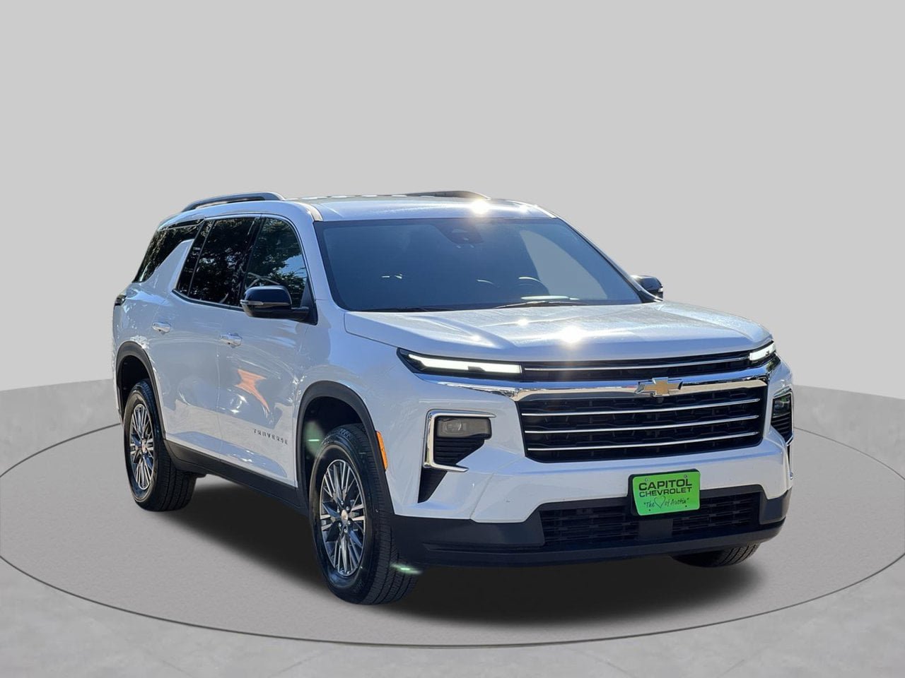 Used 2026 Chevrolet Traverse LT AWD/4WD image 8