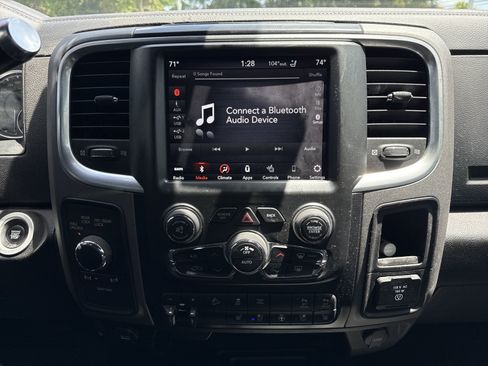 Used 2018 RAM 2500 Power Wagon w/ Leather & Luxury Group AWD/4WD image 26