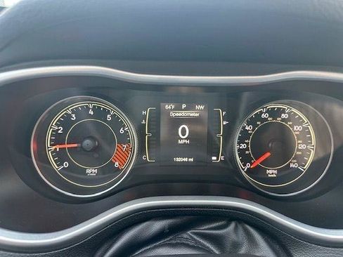 Used 2014 Jeep Cherokee Latitude w/ Comfort/Convenience Group image 19