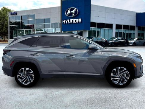 New 2026 Hyundai Tucson Limited FWD image 9