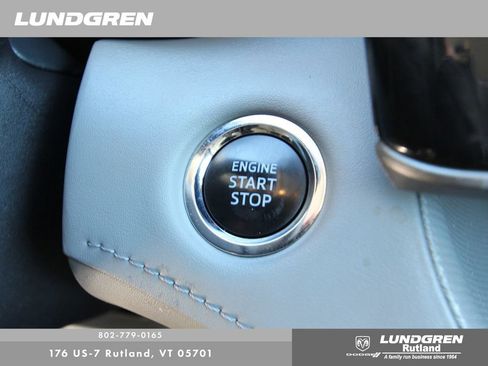 Used 2022 Toyota Highlander XLE image 25