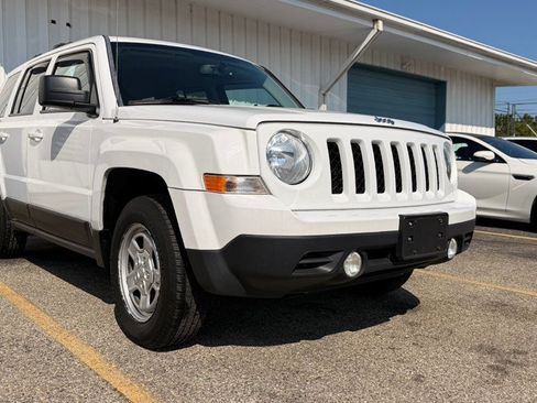 Used 2016 Jeep Patriot Sport w/ Power Value Group AWD/4WD image 6