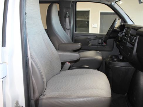 Used 2011 Chevrolet Express 3500 LT w/ LT Preferred Equipment Group image 26