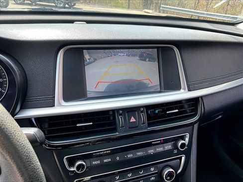 Used 2020 Kia Optima LX image 16