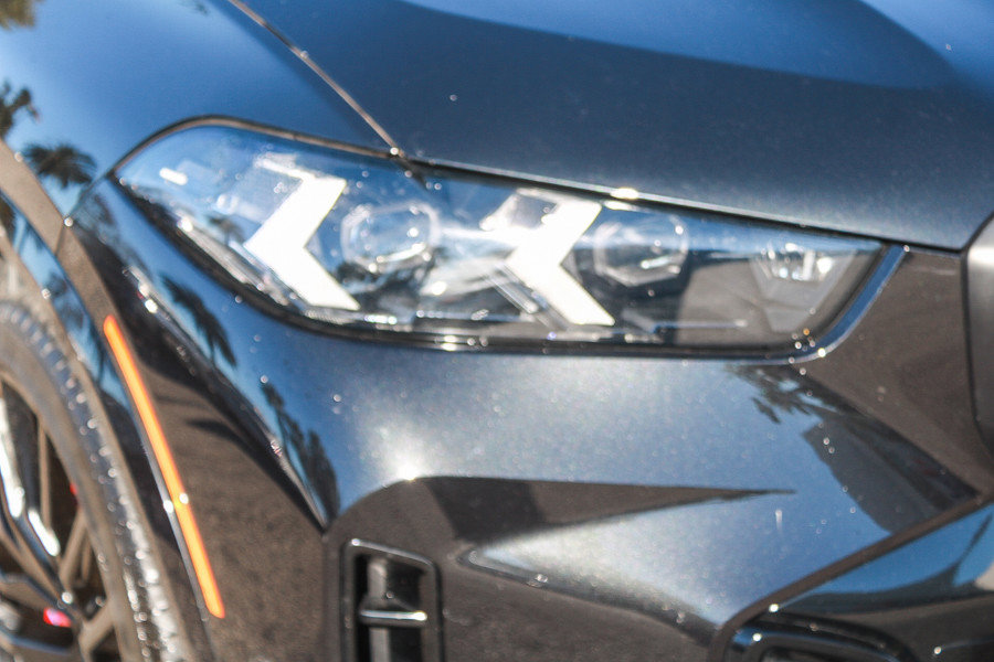 Used 2025 BMW X5 M60i AWD/4WD image 8