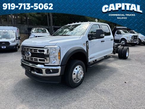 New 2025 Ford F450 XLT w/ XLT Value Package image 1