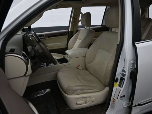 Used 2019 Lexus GX 460 Premium w/ Premium Package AWD/4WD image 19