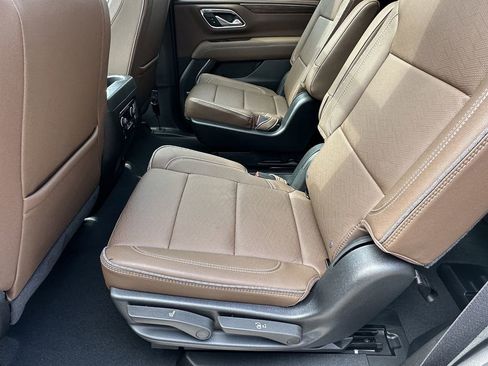 Used 2024 Chevrolet Tahoe High Country w/ Premium Package image 26