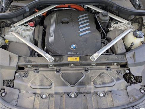 Used 2023 BMW X5 xDrive45e w/ Climate Comfort Package image 23