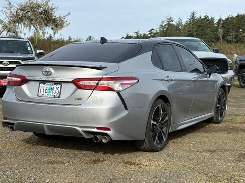 Used 2020 Toyota Camry XSE w/ Navigation Package image 4