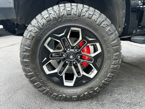 Used 2018 Chevrolet Silverado 1500 LTZ Z71 w/ LTZ Plus Package image 28