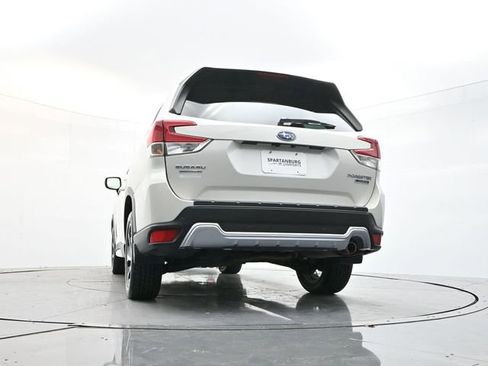 Used 2023 Subaru Forester Touring AWD/4WD image 37