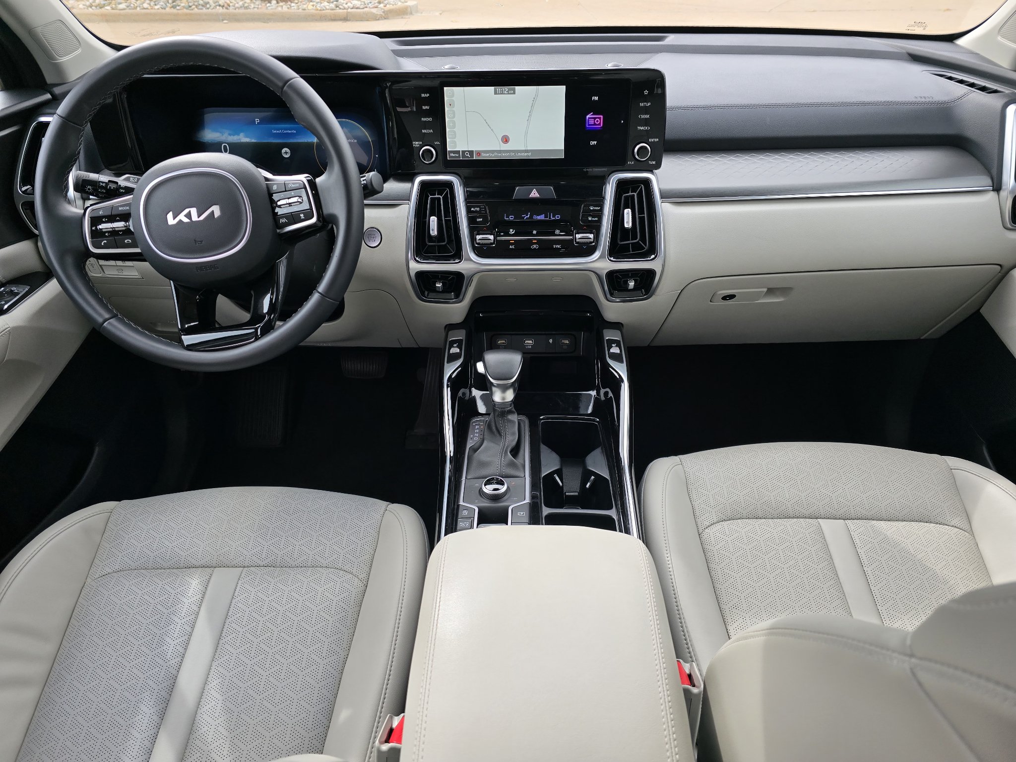 Used 2023 Kia Sorento SX AWD/4WD image 29