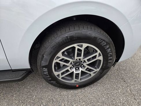 New 2026 Ford Expedition Max Active RWD image 43