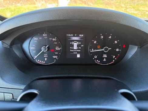 Used 2024 RAM ProMaster 2500 w/ Convenience Group image 32