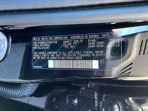 Used 2024 Volvo XC60 T8 Ultimate image 36