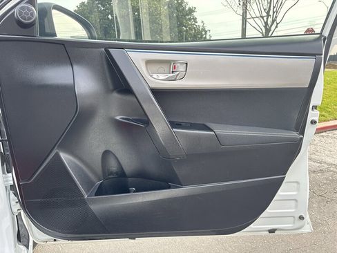 Used 2016 Toyota Corolla LE image 34