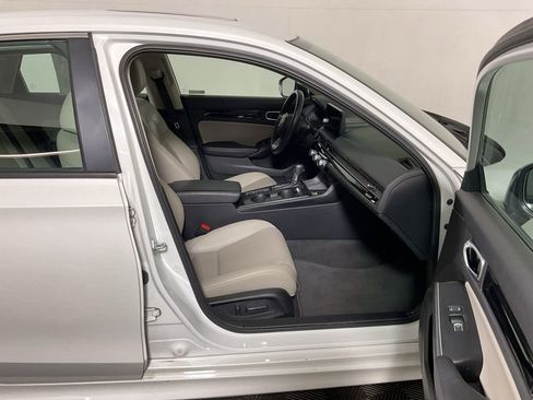Used 2023 Honda Civic Touring image 38