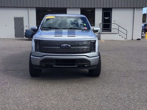 Used 2023 Ford F150 Lightning Lariat w/ Equipment Group 511A High image 3