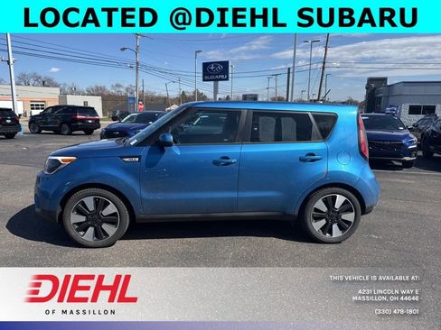 Used 2017 Kia Soul + w/ Designer's Package image 3