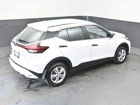 Certified 2025 Nissan Kicks Play S FWD image 40