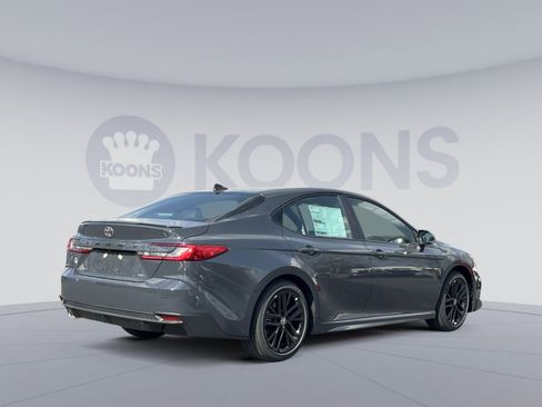 New 2026 Toyota Camry SE image 4