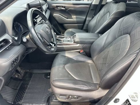Used 2021 Toyota Highlander Platinum AWD/4WD image 21