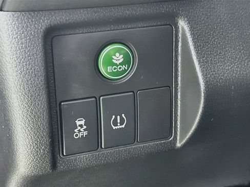 Used 2022 Honda HR-V LX image 10