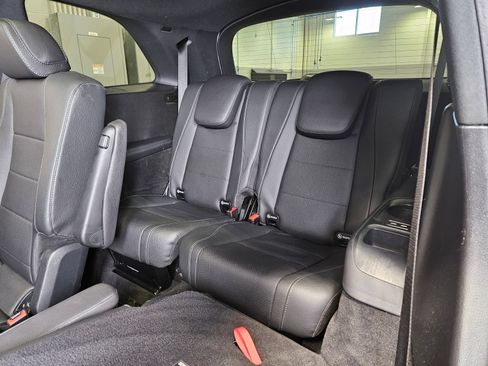Used 2024 Mercedes-Benz GLS 450 4MATIC image 14