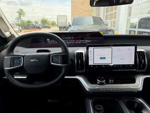 New 2026 Ford Expedition Max Platinum AWD/4WD image 42