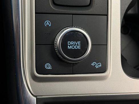 Used 2023 Ford Explorer XLT w/ Equipment Group 202A image 28