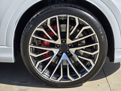 New 2026 Audi SQ8 Prestige image 15