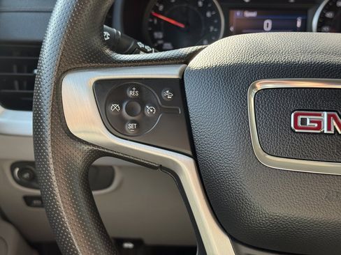 Used 2023 GMC Terrain SLE image 19