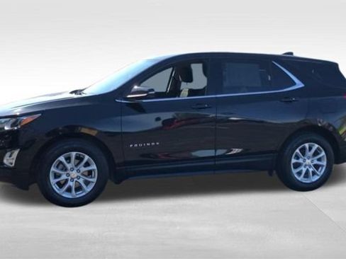 Used 2019 Chevrolet Equinox LT w/ Driver Convenience Package FWD image 5