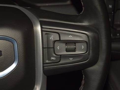 Used 2024 GMC Yukon XL Denali AWD/4WD image 40