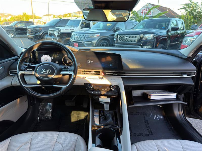 Used 2024 Hyundai Elantra Limited FWD image 27