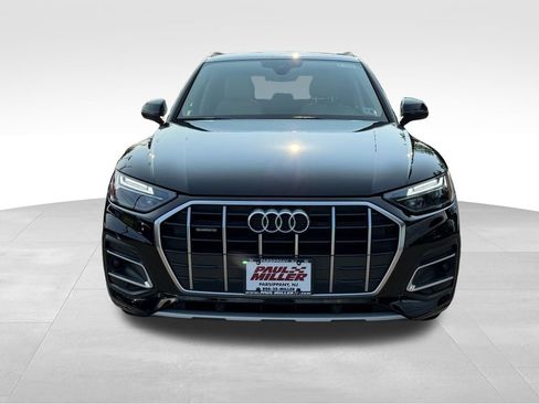 Used 2023 Audi Q5 2.0T Premium w/ Convenience Package AWD/4WD image 2