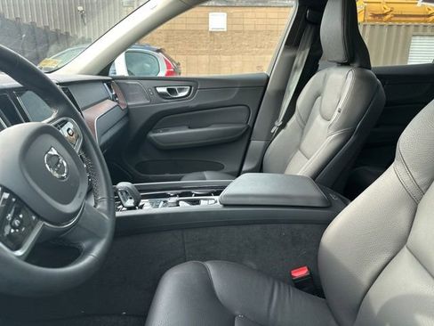 Used 2023 Volvo XC60 B5 Plus w/ Climate Package image 6