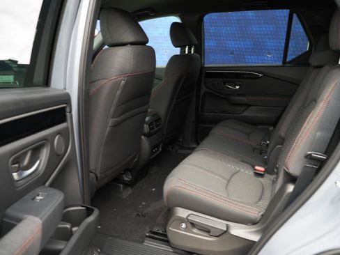 New 2026 Honda Pilot Sport image 18